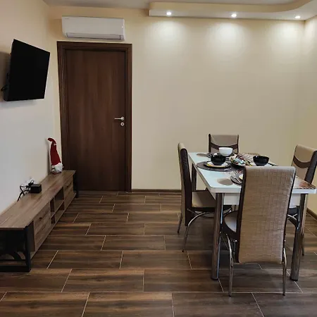Apartment Db Luxury перфектен за двойки и уикенд почивка Veliko Tarnovo